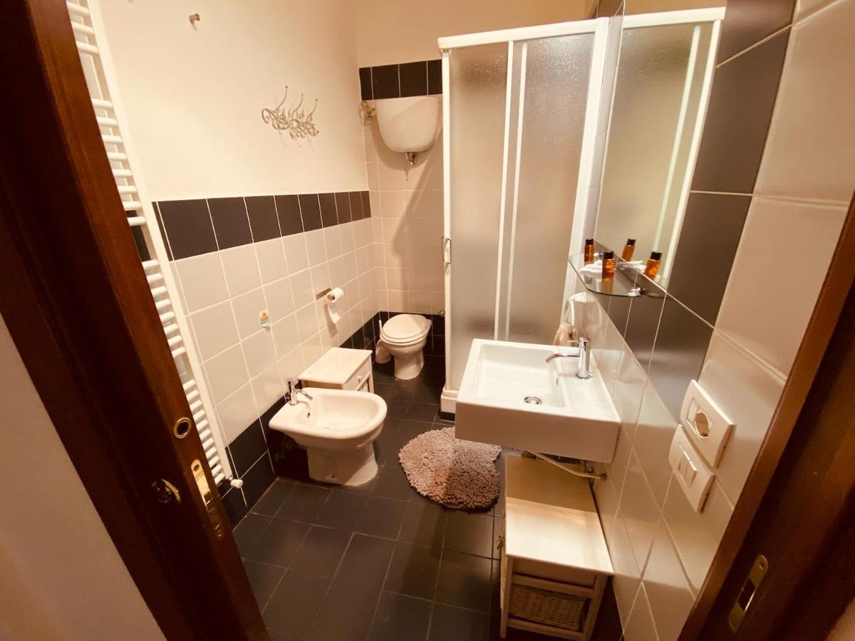 Casa Teatro Apartment กอร์โตนา ภายนอก รูปภาพ